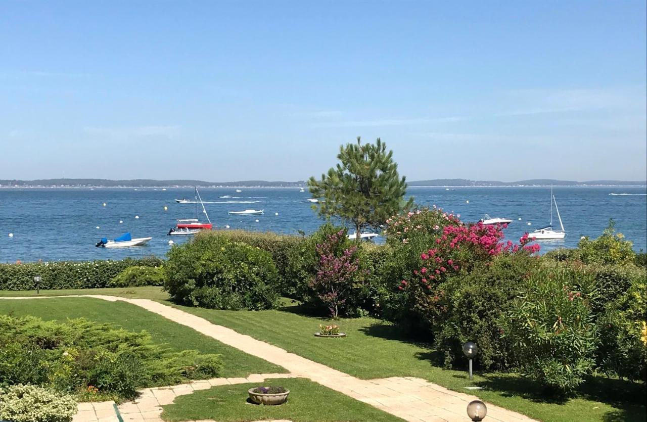 Appartement les pieds dans l eau accès direct plage Pereire, Parking gratuit ,WIFI Arcachon Extérieur photo